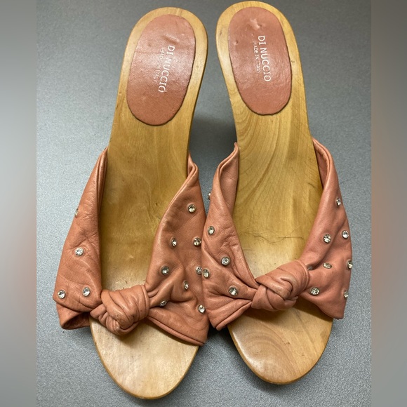 Di Nuccio Shoes - 👠 Di Nuccio Size 7 1/2 Women’s Open Toe Pink Wooden Heels 👠